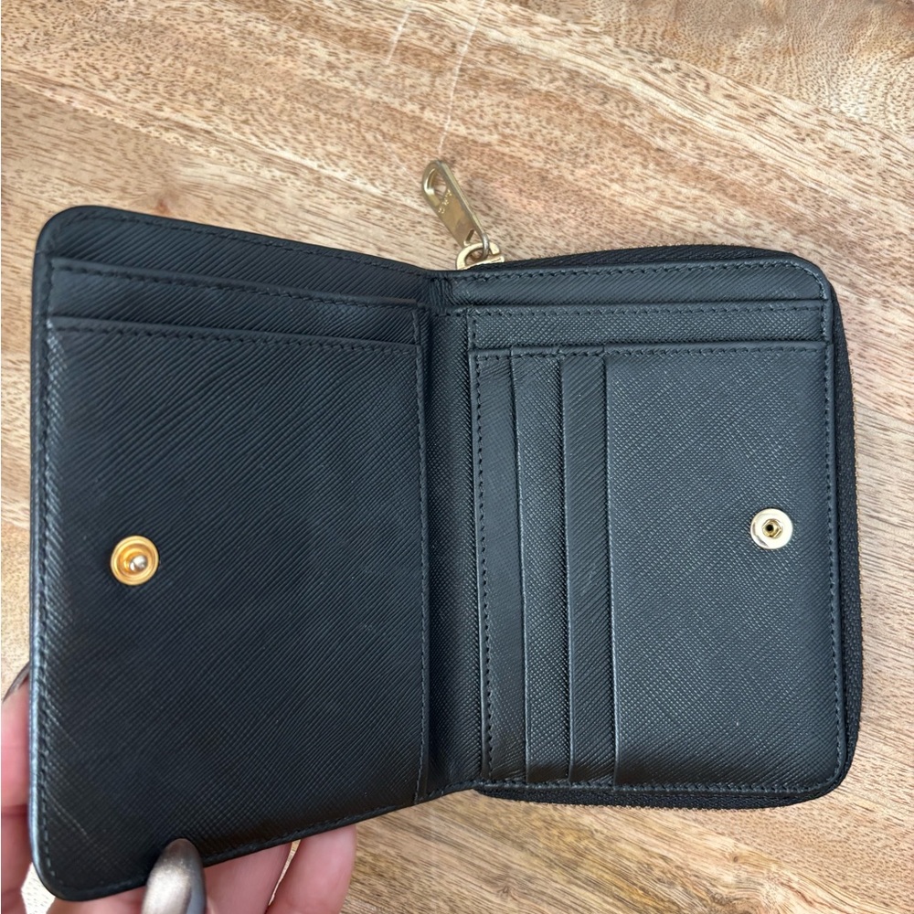 A.P.C. Black Emmanuel Leather Zip Wallet - Picture 2 of 5